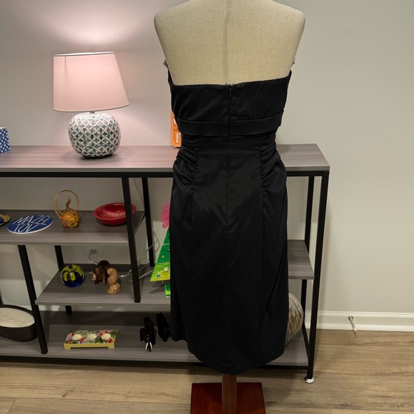 Xscape by Joanna Chen Black Strapless Cocktail Dress | Size 8 - Picture 7 of 9